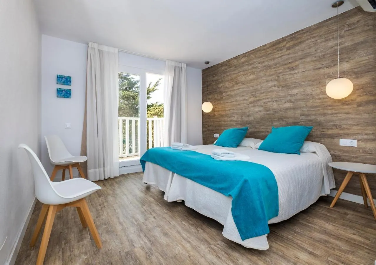 Apartamentos Playa Canutells Mahon