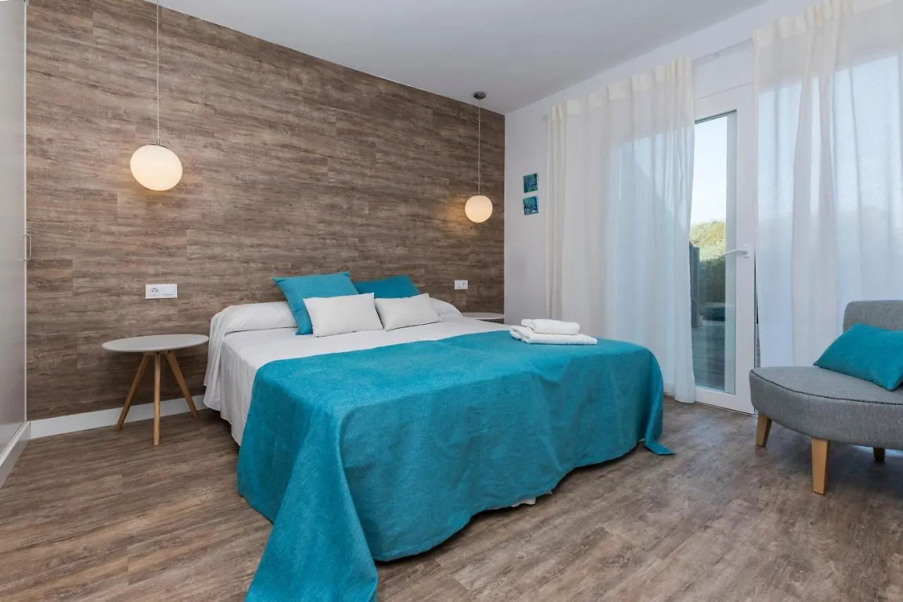Apartamentos Playa Canutells Mahón